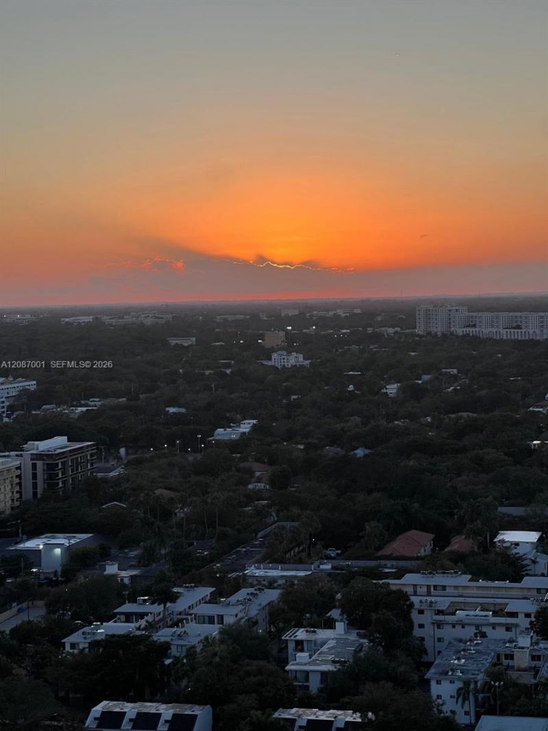 2678 Tigertail Ave, Unit 502, Miami, FL 33133 Photo