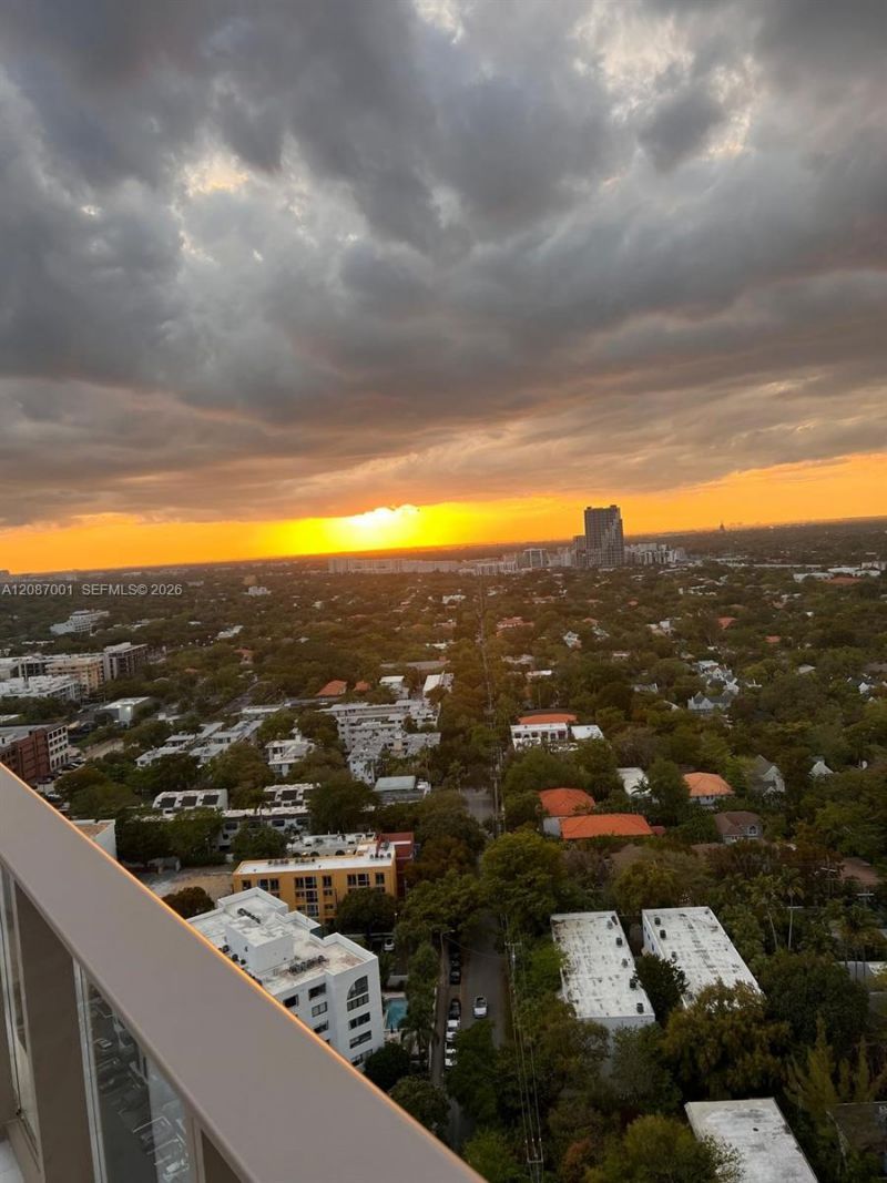2678 Tigertail Ave, Unit 502, Miami, FL 33133 Photo