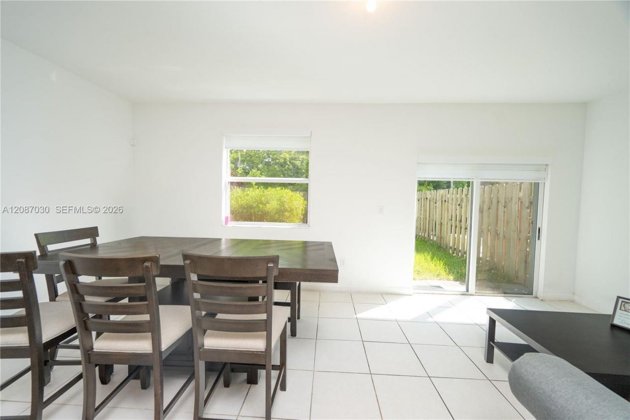 1231 SE 27th Ter, Homestead, FL 33035 Photo