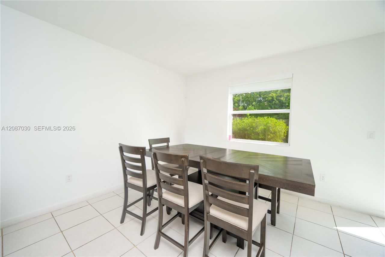 1231 SE 27th Ter, Homestead, FL 33035 Photo