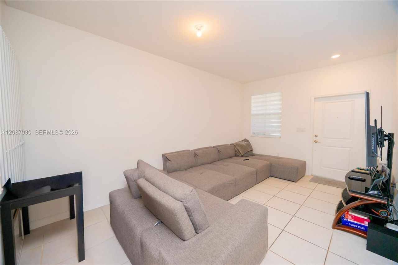 1231 SE 27th Ter, Homestead, FL 33035 Photo