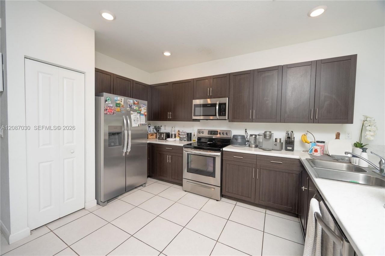 1231 SE 27th Ter, Homestead, FL 33035 Photo
