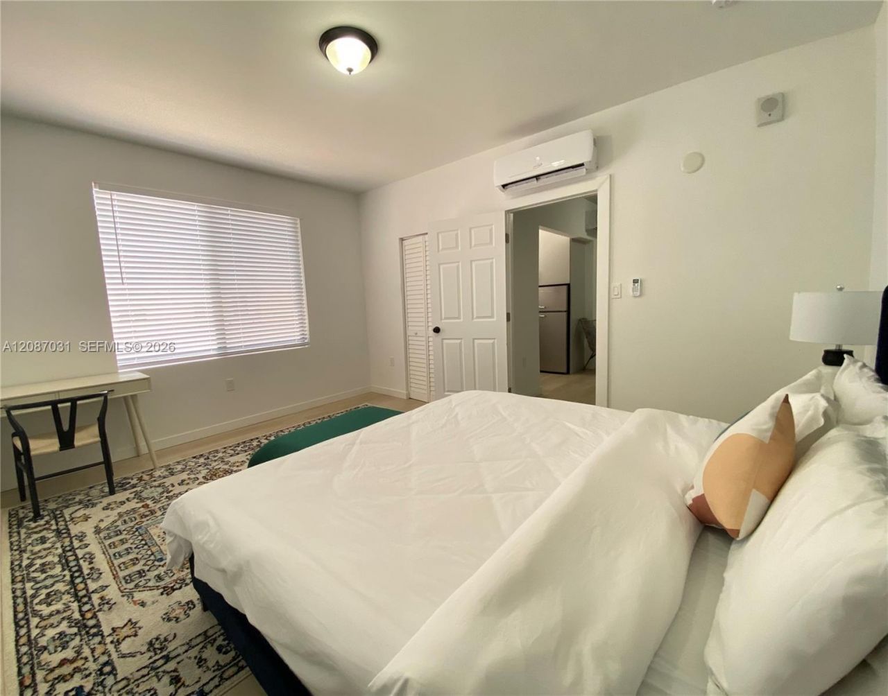 1553 SW 7th St, Unit 12, Miami, FL 33135 Photo