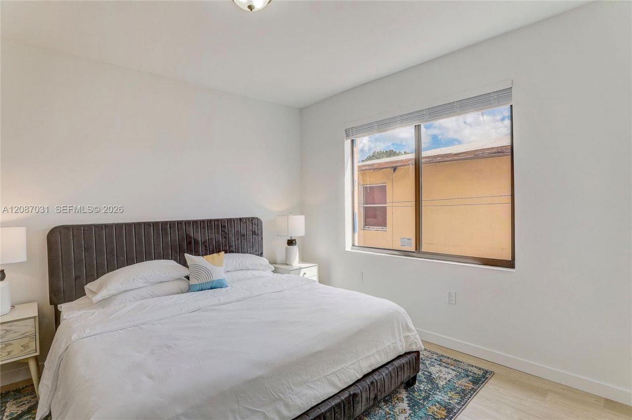 1553 SW 7th St, Unit 12, Miami, FL 33135 Photo