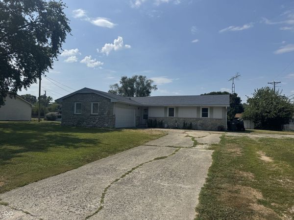 15146 N Mary Street, Edinburgh, IN 46124