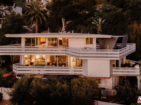 2383 Loma Vista Place, Los Angeles, CA 90039