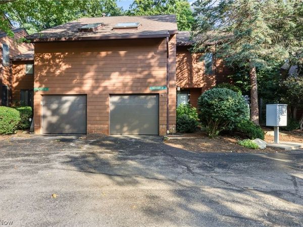 30017 Center Ridge Road, Unit F, Westlake, OH 44145