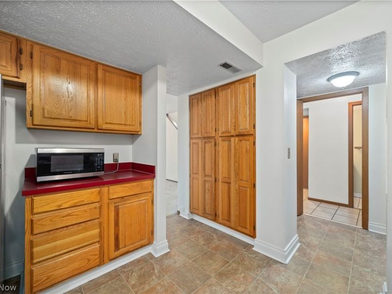 30017 Center Ridge Road, Unit F, Westlake, OH 44145 Photo 20