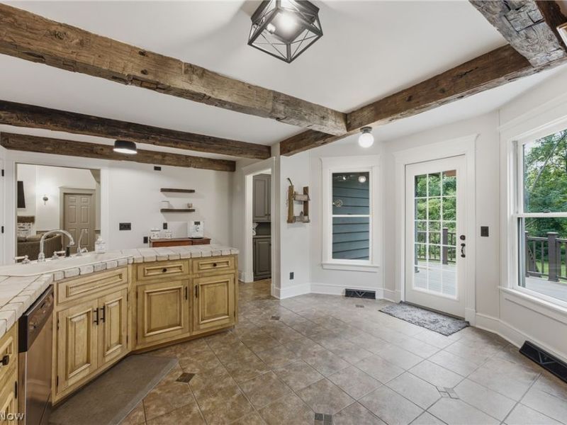 8645 Kent Avenue NE, Canton, OH 44721 Photo 16