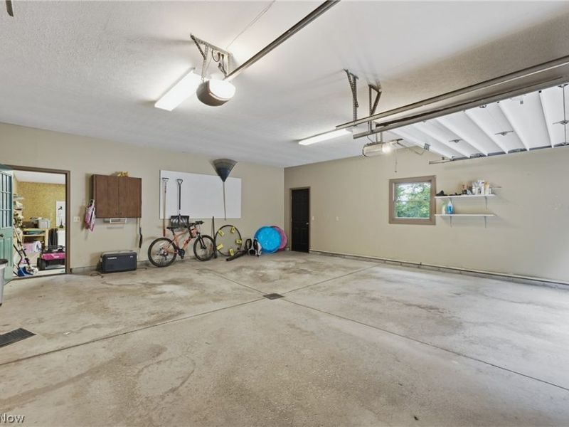 8645 Kent Avenue NE, Canton, OH 44721 Photo 41