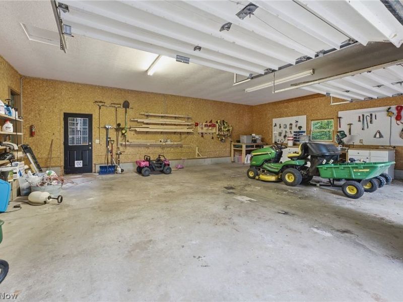 8645 Kent Avenue NE, Canton, OH 44721 Photo 42