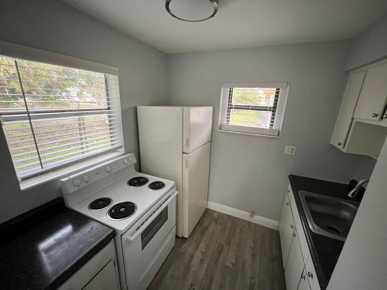 1150 W Blue Heron Boulevard, Unit 7, Riviera Beach, FL 33404 Photo