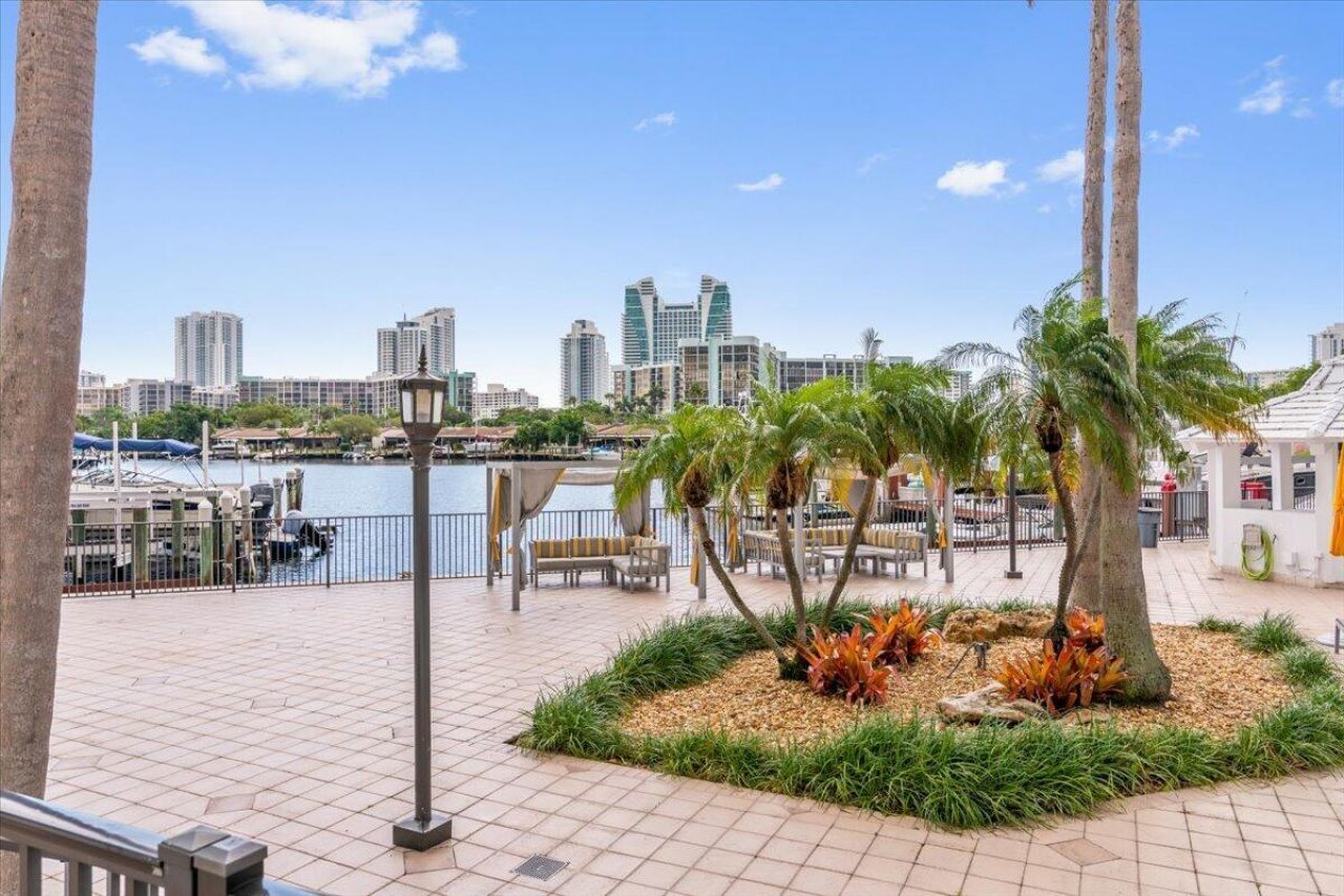 300 Three Islands Boulevard, Unit 312-1, Hallandale Beach, FL 33009 Photo