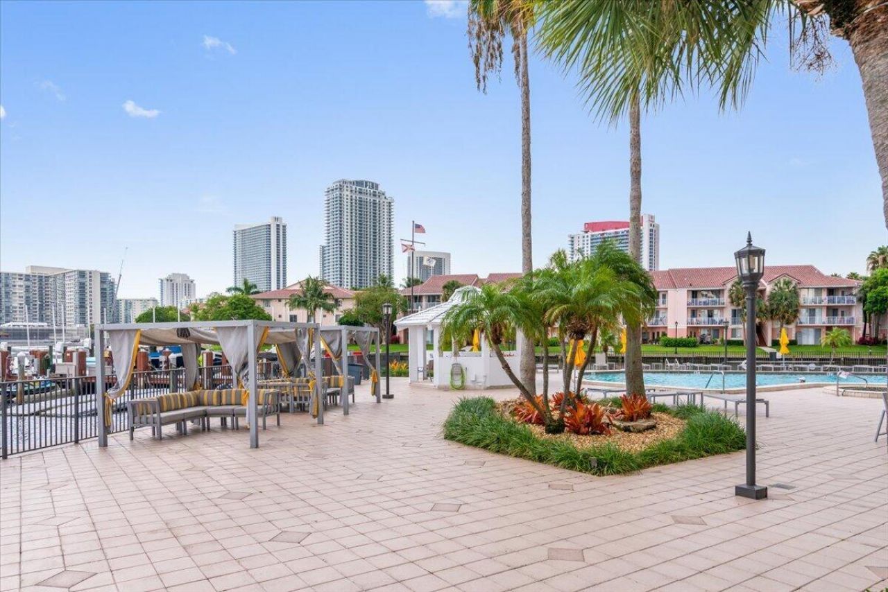 300 Three Islands Boulevard, Unit 312-1, Hallandale Beach, FL 33009 Photo