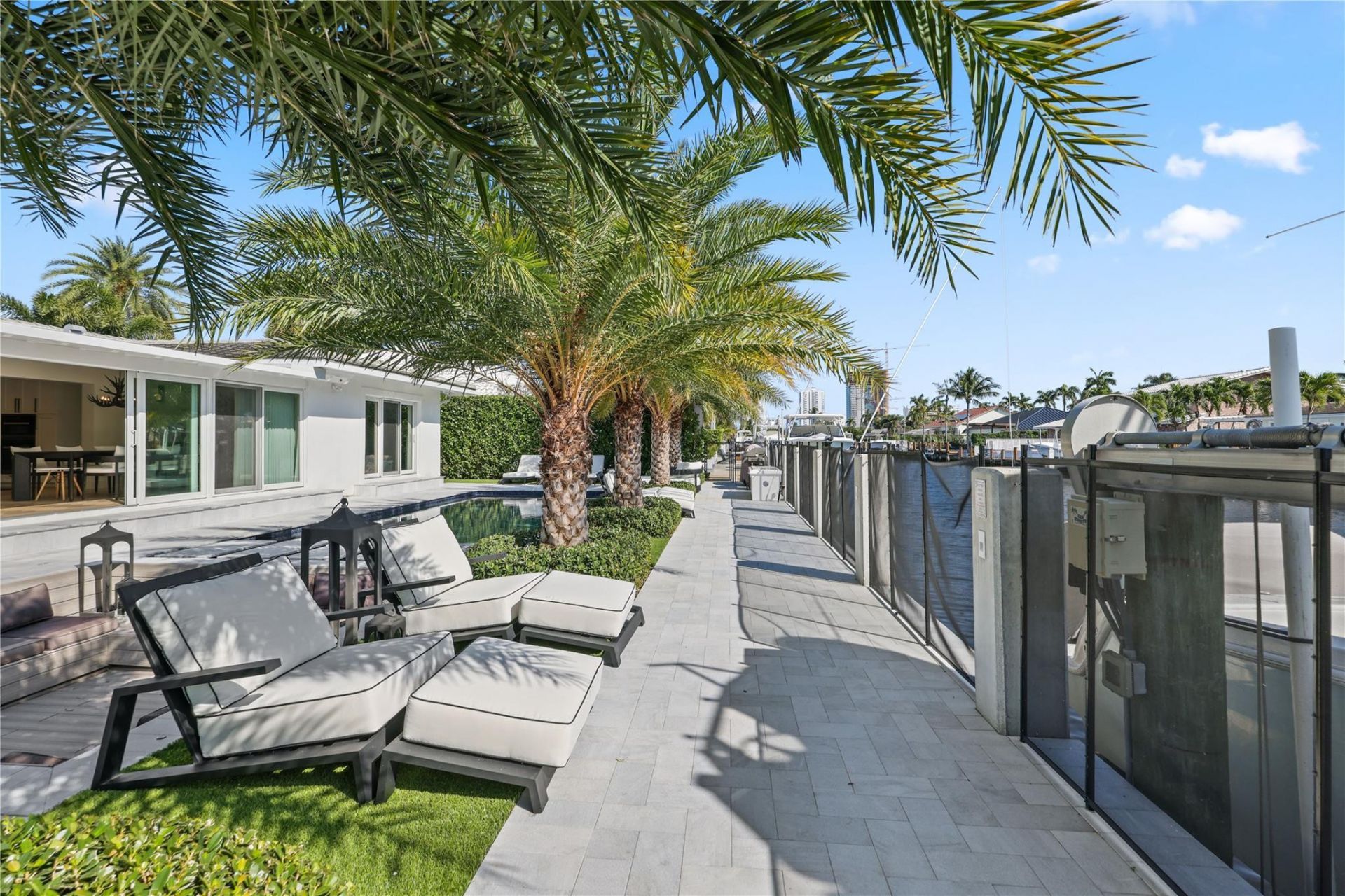 2300 SE 8th Court, Pompano Beach, FL 33062 Photo