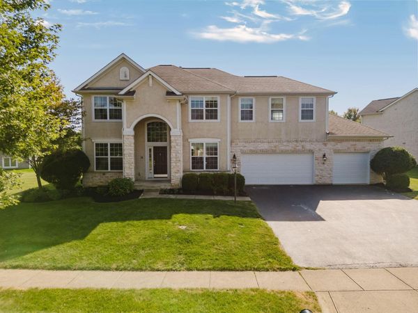 8220 Tricia Price Drive , Powell, OH 43065