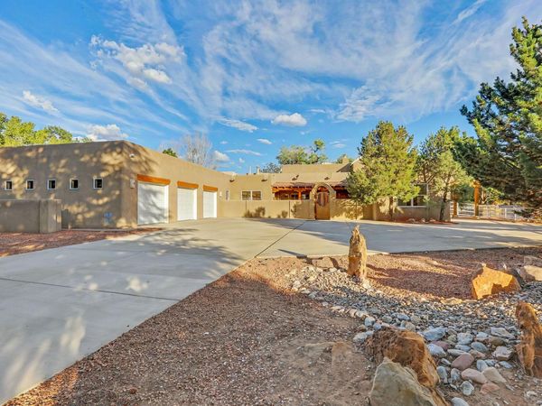 1708 Rusty Road NW, Albuquerque, NM 87114