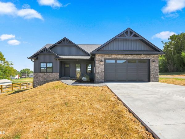 124 Suncrest Street, Gray, TN 37615