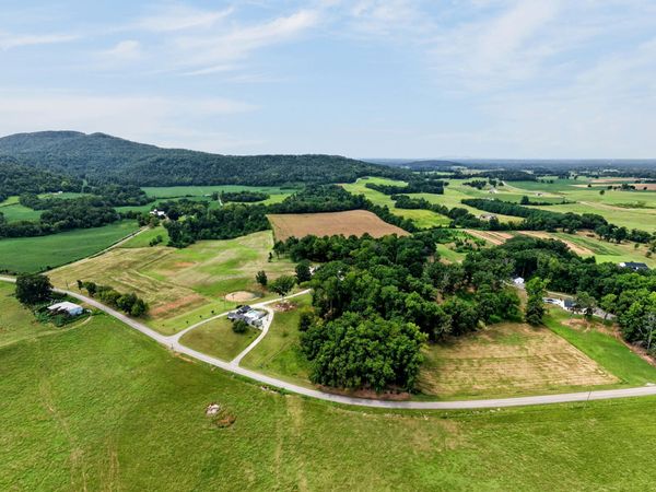 4785 Dark Hollow Rd , Unit 5, McMinnville, TN 37110