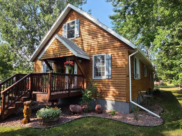 1002 9th Avenue, International Falls, MN 56649
