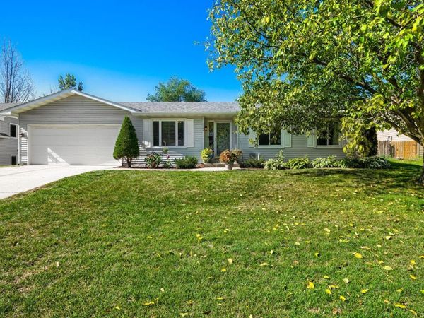 7944 Grinnell Way, Lakeville, MN 55044