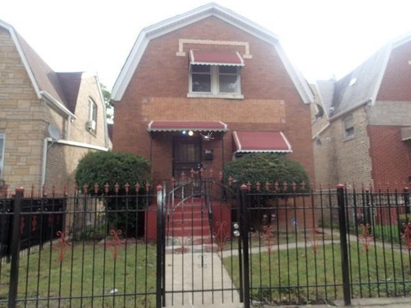 923 N Kedvale Avenue , Chicago, IL 60651