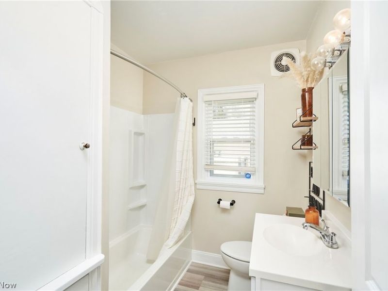 350 Hoover Avenue, Akron, OH 44312 Photo 12