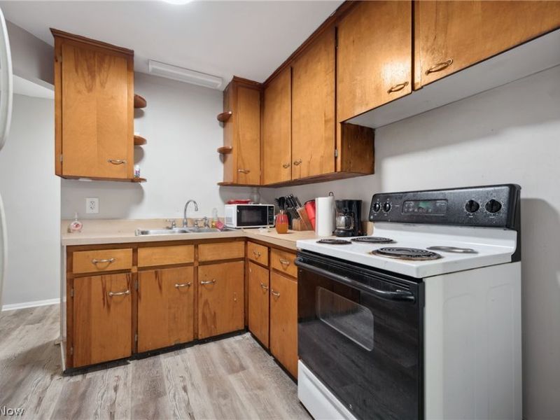 1944 Rowland Avenue NE, Canton, OH 44714 Photo 14