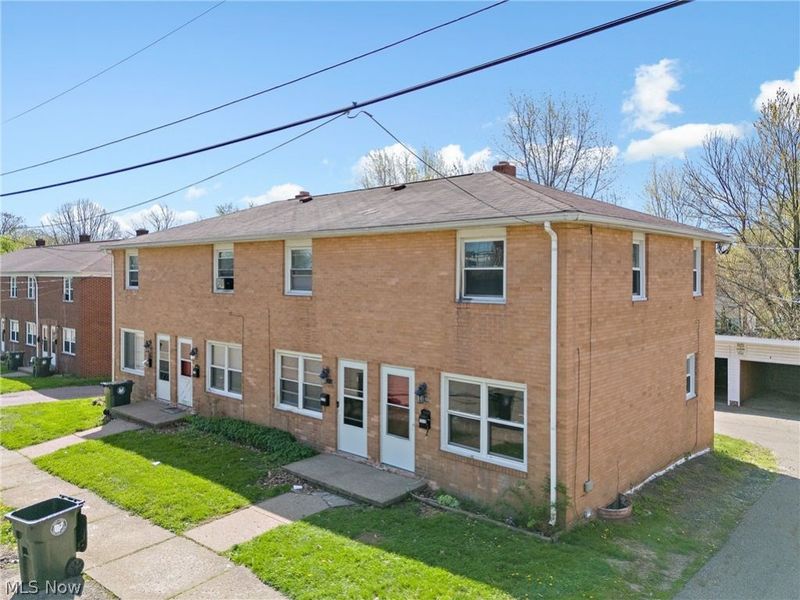 1944 Rowland Avenue NE, Canton, OH 44714 Photo 5