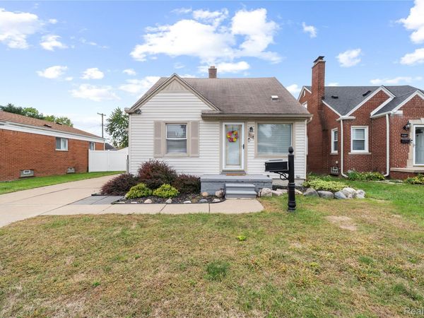 7115 Norborne Avenue , Dearborn Heights, Mi 48127