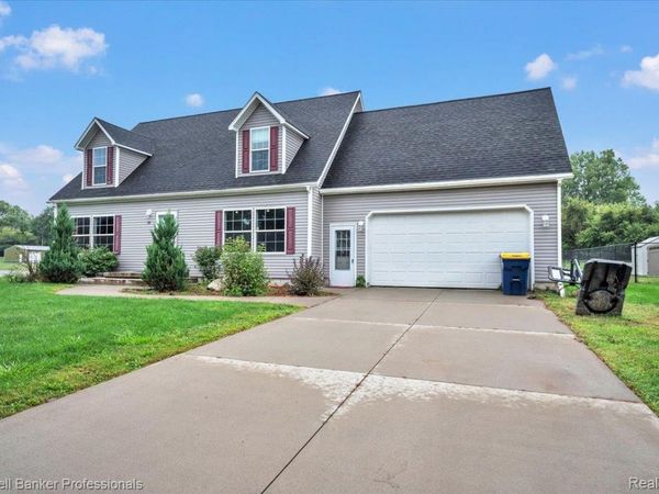 201 Lyman Street , Corunna, Mi 48817