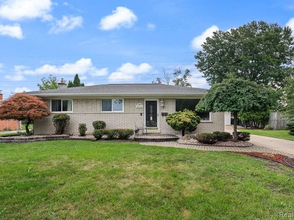 34114 Preston Drive , Sterling Heights, Mi 48312