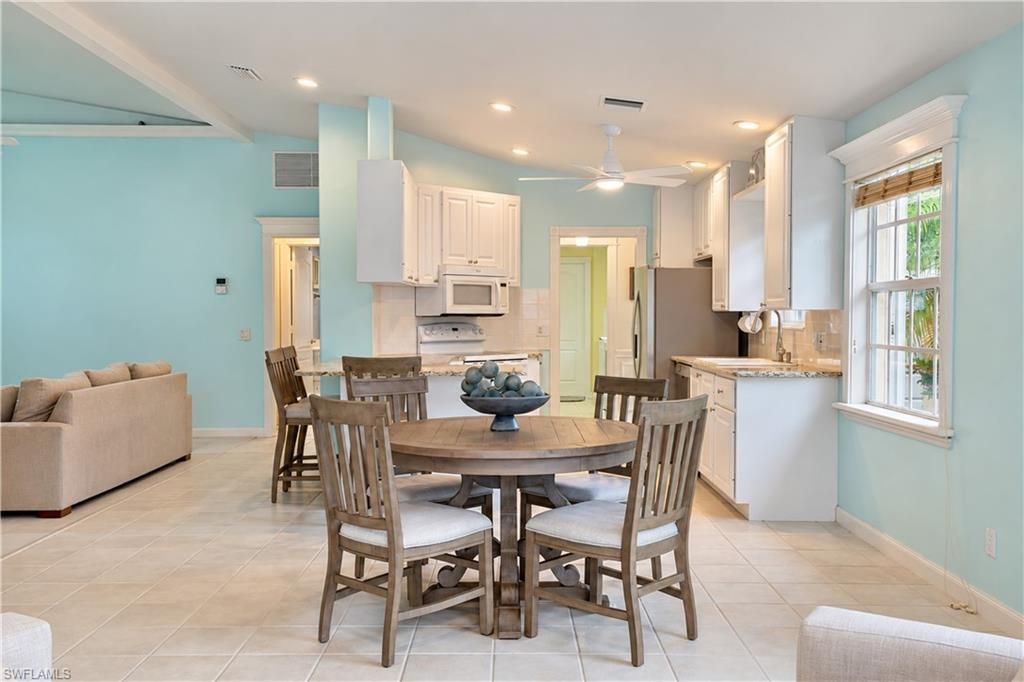 5434 Guadeloupe Way, Naples, FL 34119 Photo