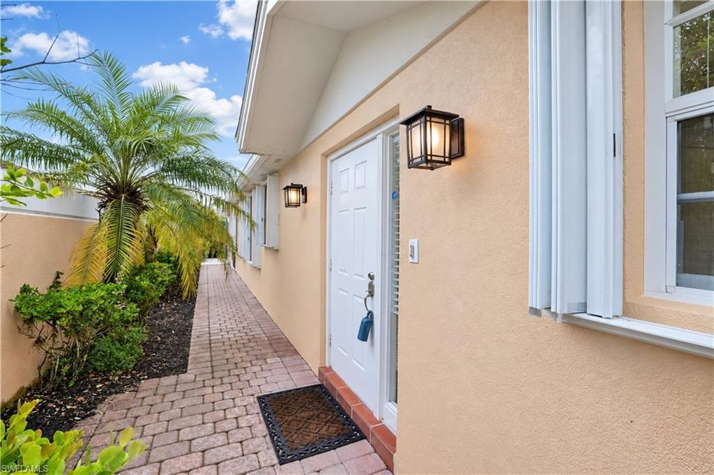 5434 Guadeloupe Way, Naples, FL 34119 Photo