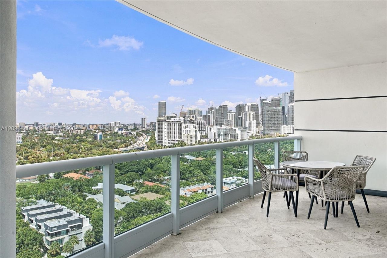 2127 Brickell Ave, Unit 2205, Miami, FL 33129 Photo