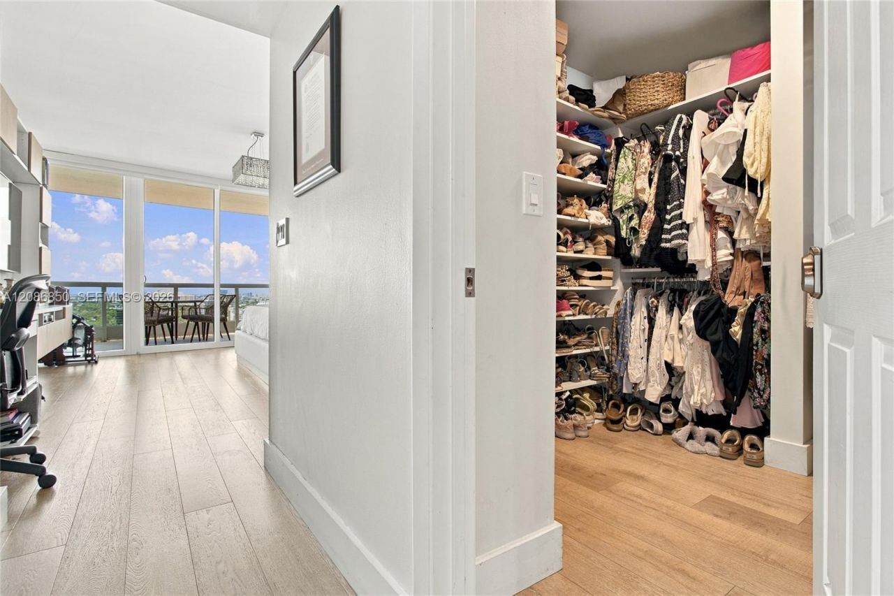 2127 Brickell Ave, Unit 2205, Miami, FL 33129 Photo