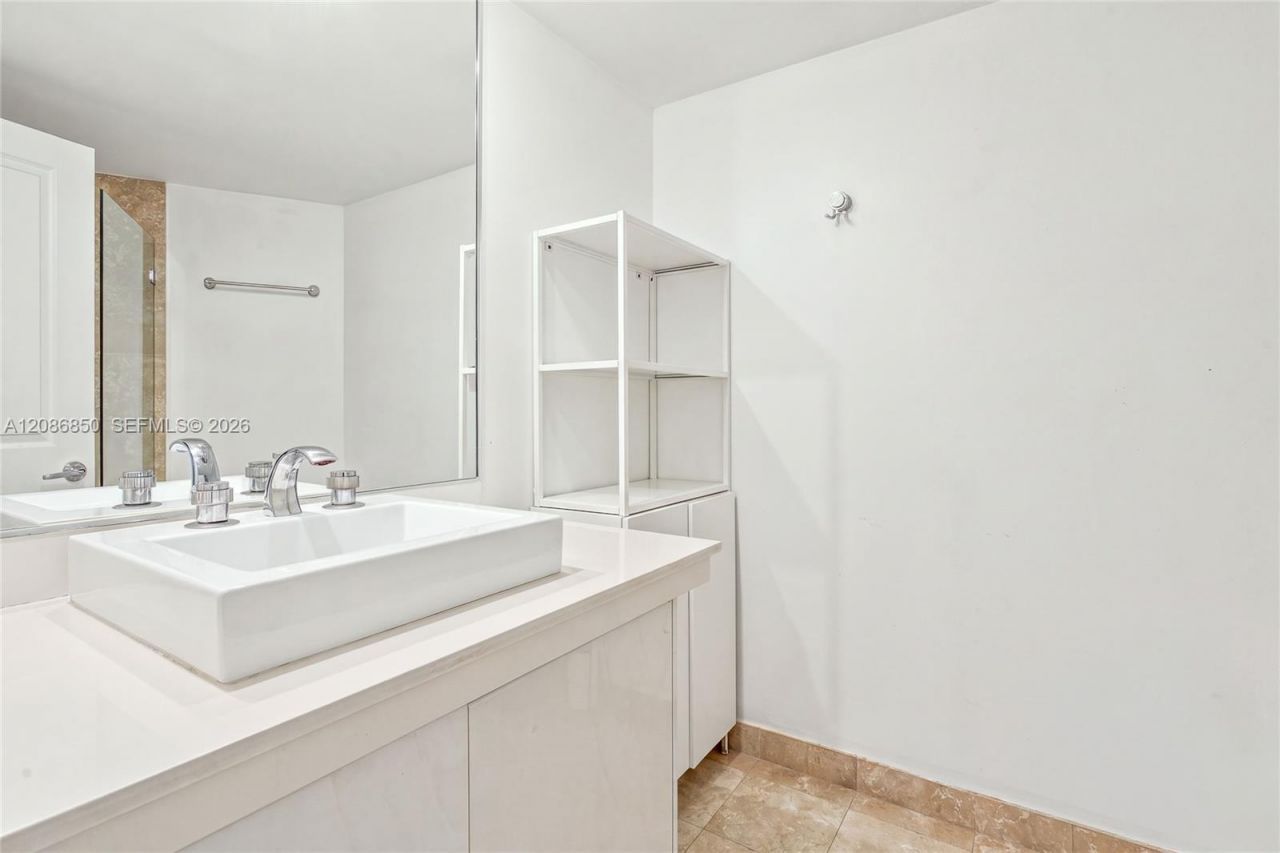 2127 Brickell Ave, Unit 2205, Miami, FL 33129 Photo