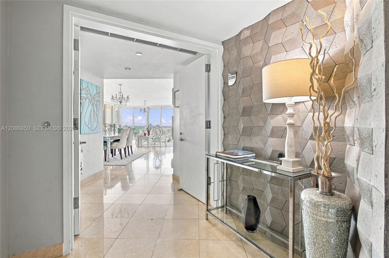 2127 Brickell Ave, Unit 2205, Miami, FL 33129 Photo