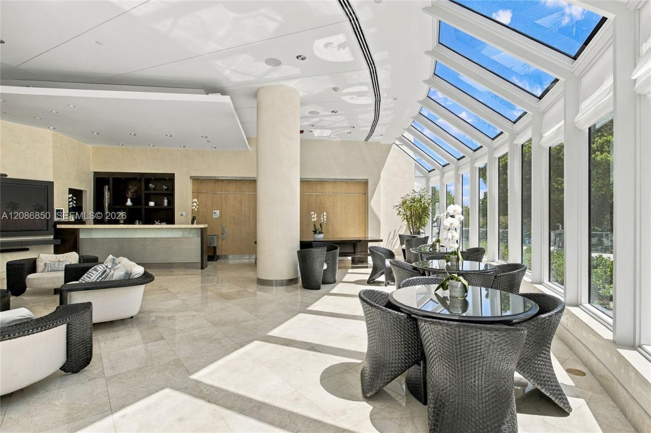 2127 Brickell Ave, Unit 2205, Miami, FL 33129 Photo