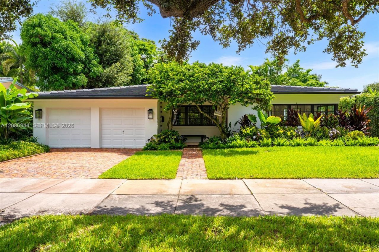 6609 Maynada St, Coral Gables, FL 33146 Main Photo