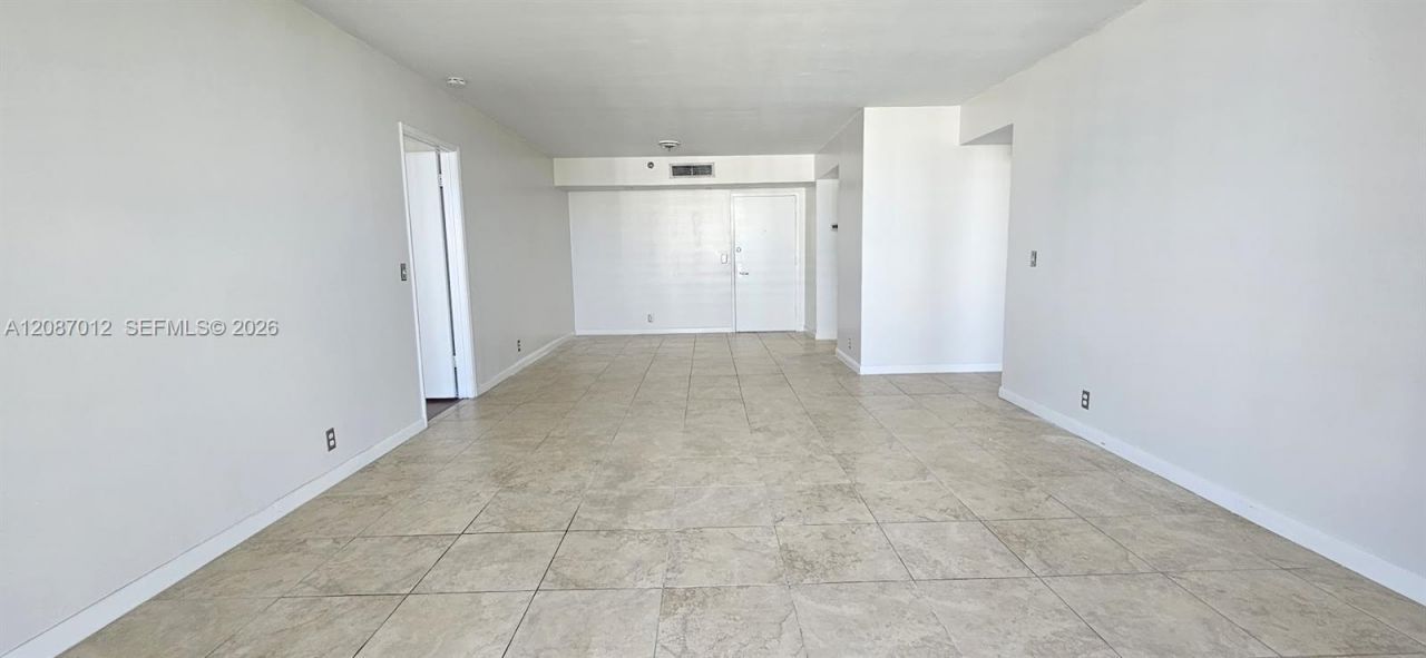 3300 NE 191st St, Unit LP08, Aventura, FL 33180 Photo