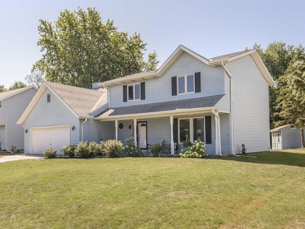 2121 September Dr, Caledonia, WI 53402