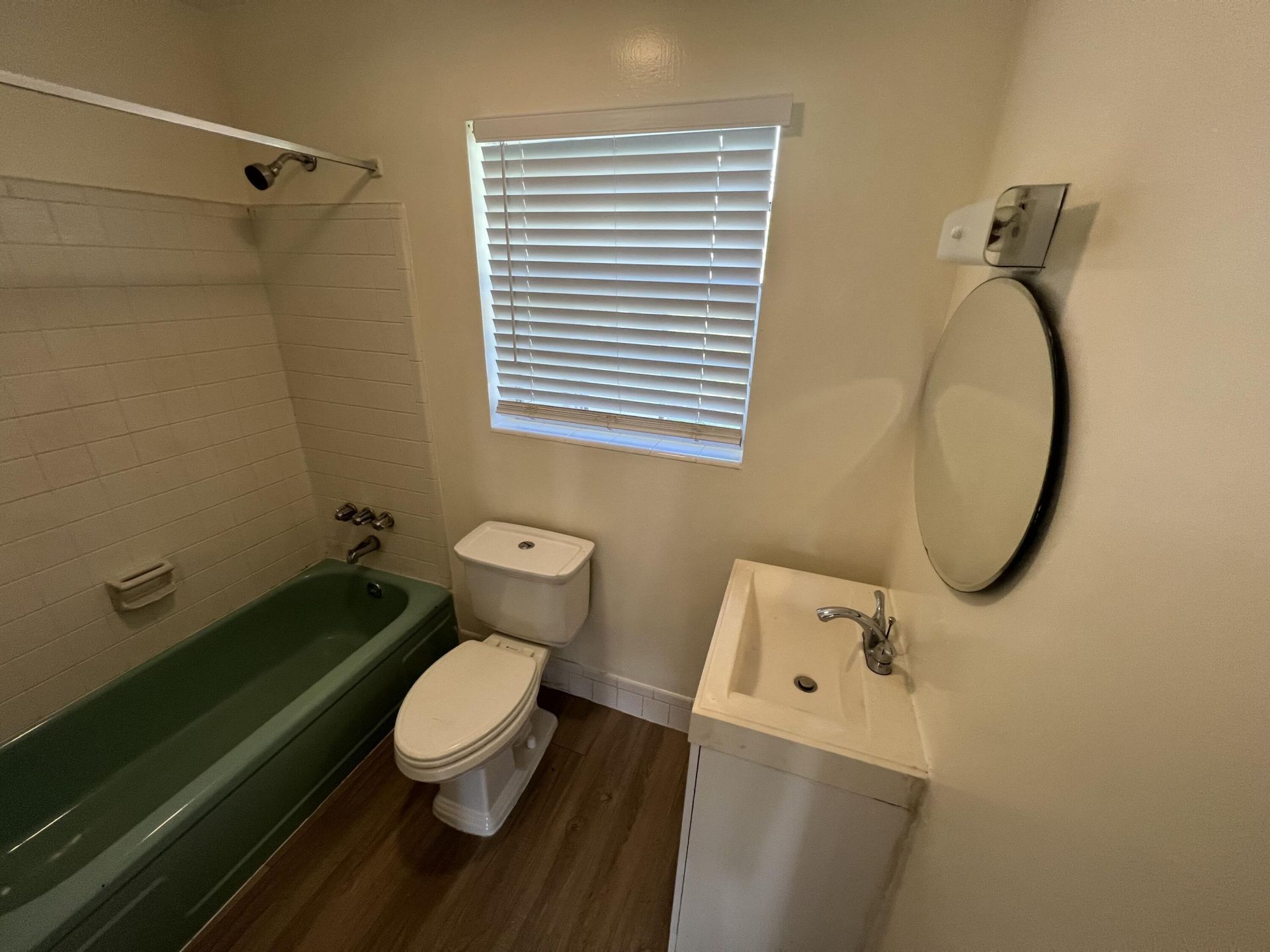 1150 W Blue Heron Boulevard, Riviera Beach, FL 33404 Photo
