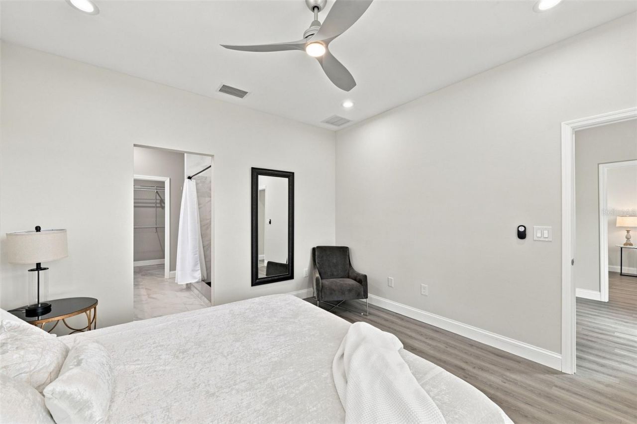 2144 43rd Terrace N, Saint Petersburg, FL 33714 Photo
