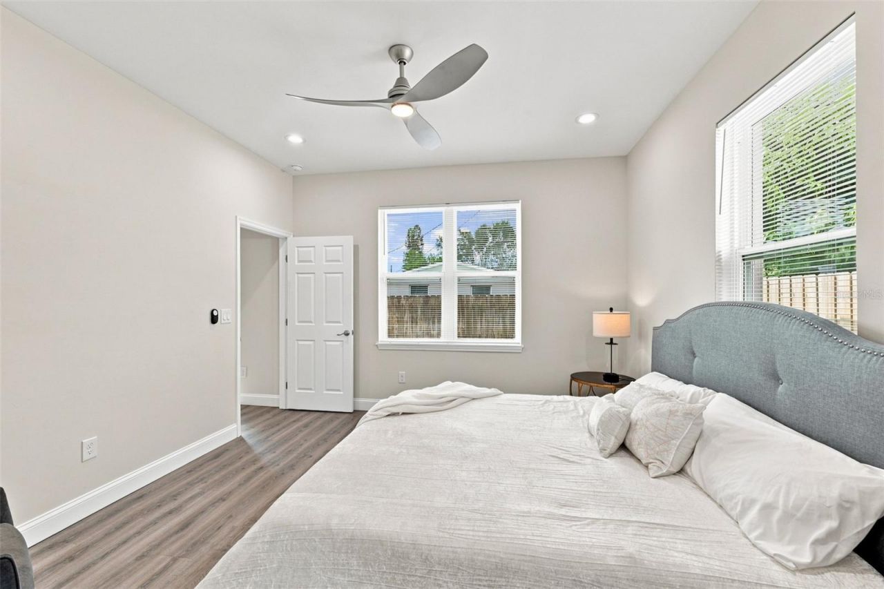 2144 43rd Terrace N, Saint Petersburg, FL 33714 Photo