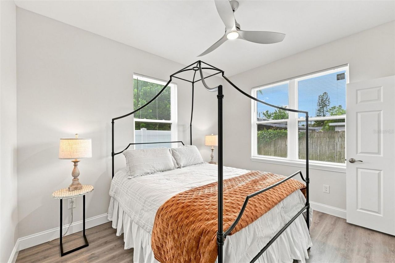 2144 43rd Terrace N, Saint Petersburg, FL 33714 Photo