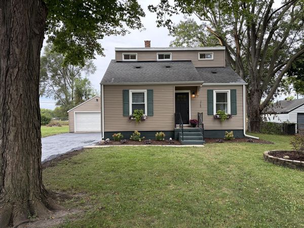 7712 Marshall Street, Merrillville, IN 46410