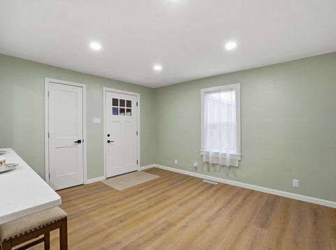 Main Photo