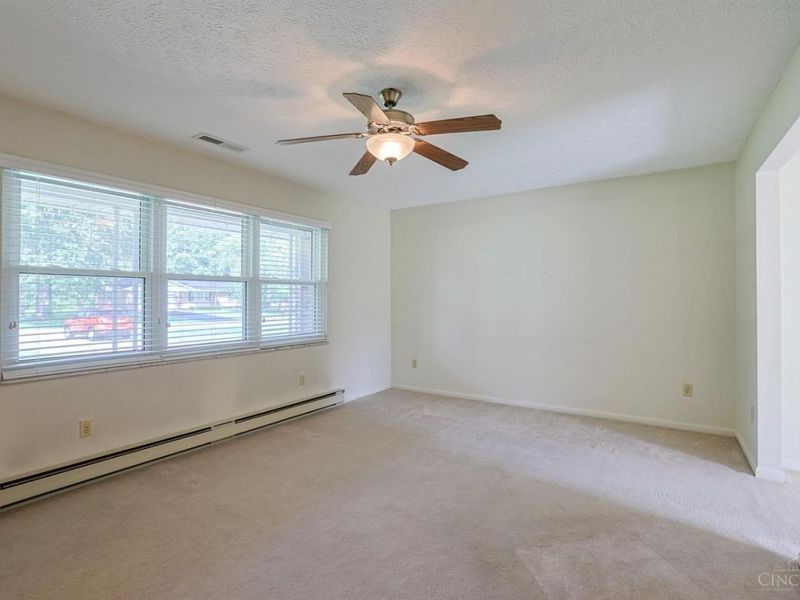 3692 Crestview Avenue, Clearcreek Township, OH 45036 Photo 8