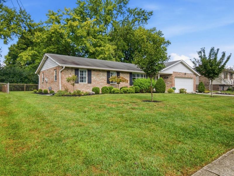 5303 W Dalton Drive, Fairfield, OH 45014 Photo 3